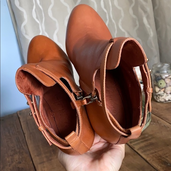 Cognac Booties - Picture 6 of 8